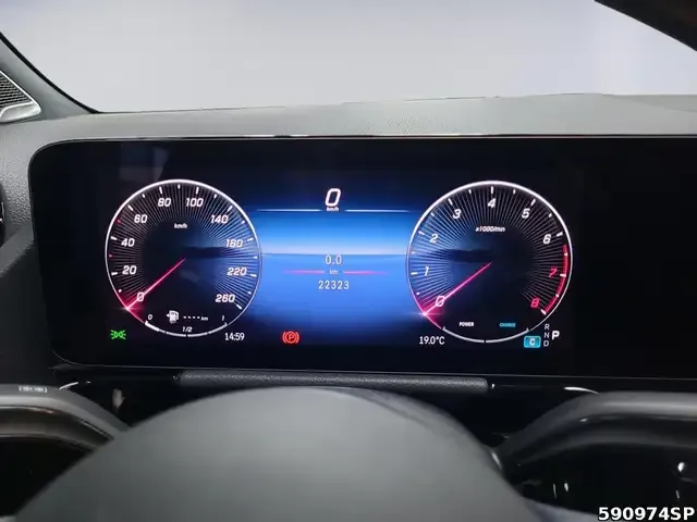 Mercedes-Benz GLA 220