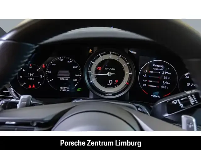 Porsche 992