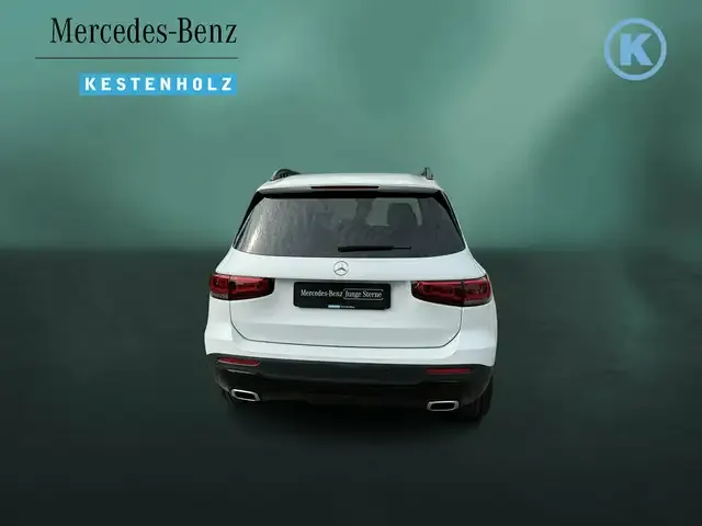 Mercedes-Benz GLB 220
