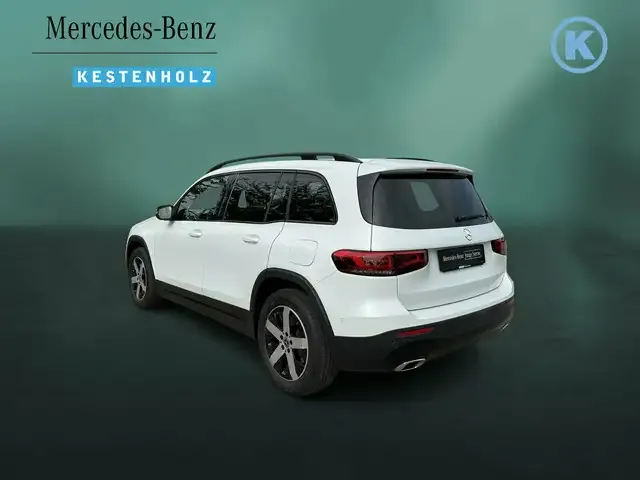 Mercedes-Benz GLB 220
