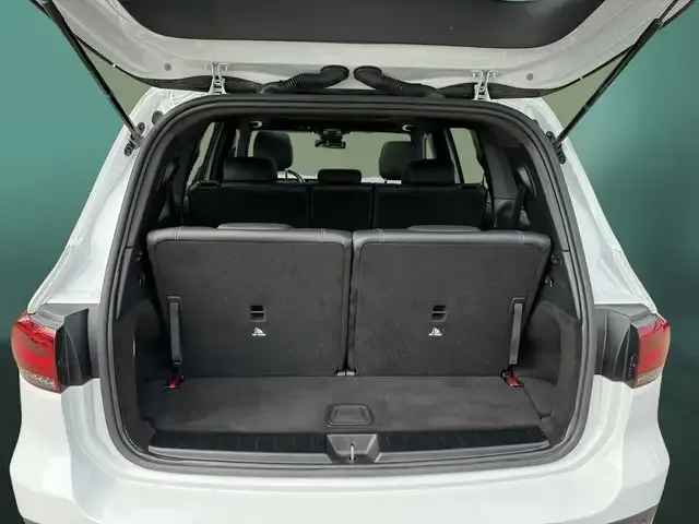 Mercedes-Benz GLB 220