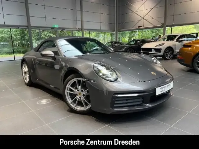 Porsche 992