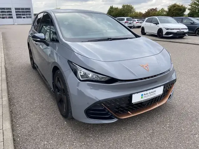 CUPRA Born