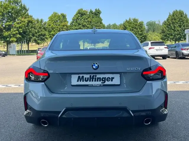 BMW 220