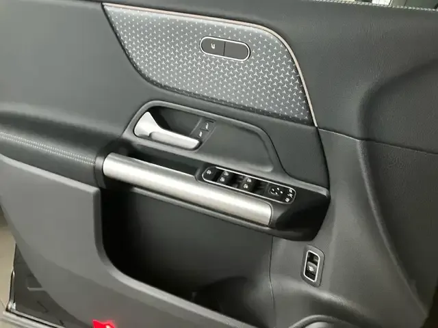 Mercedes-Benz GLA 180