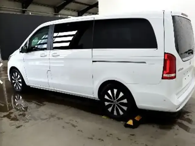 Mercedes-Benz EQV 300