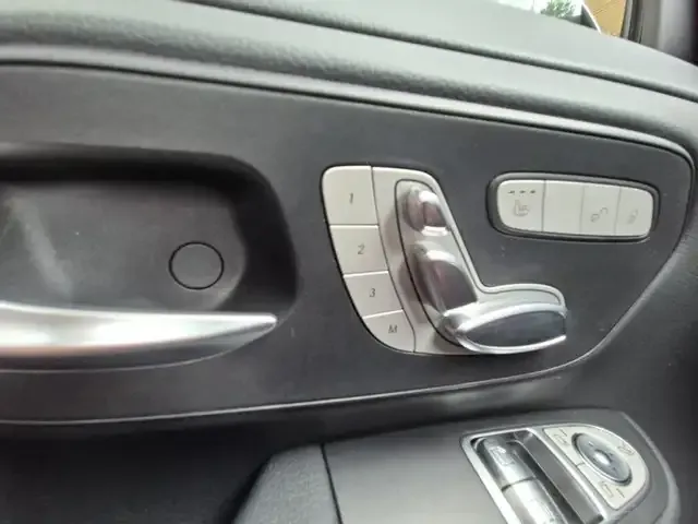 Mercedes-Benz EQV 300