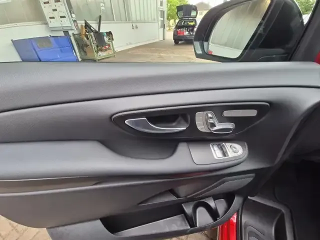 Mercedes-Benz EQV 300