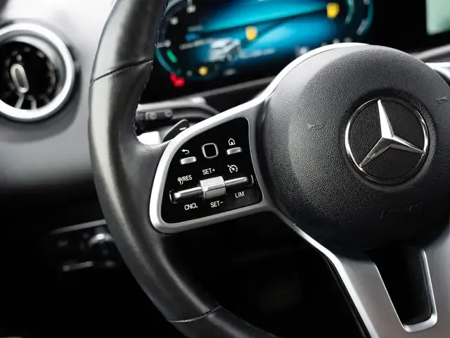 Mercedes-Benz GLB 250