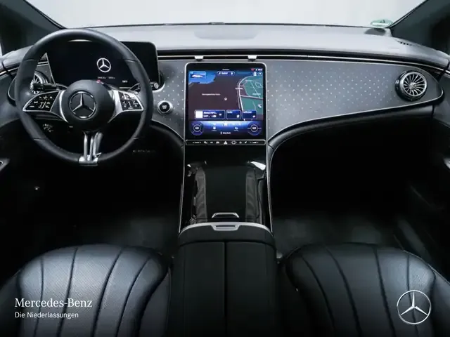 Mercedes-Benz EQE 300