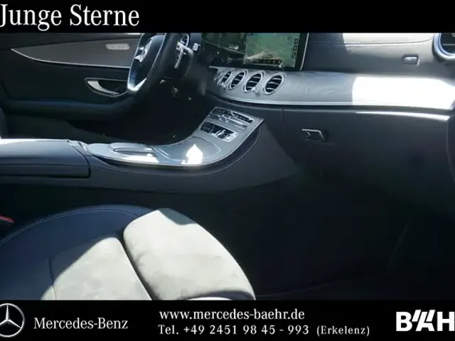 Mercedes-Benz E 300