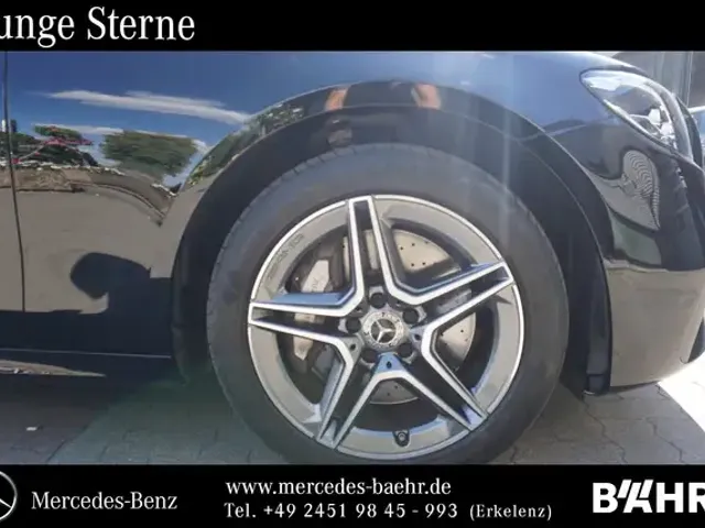 Mercedes-Benz E 300