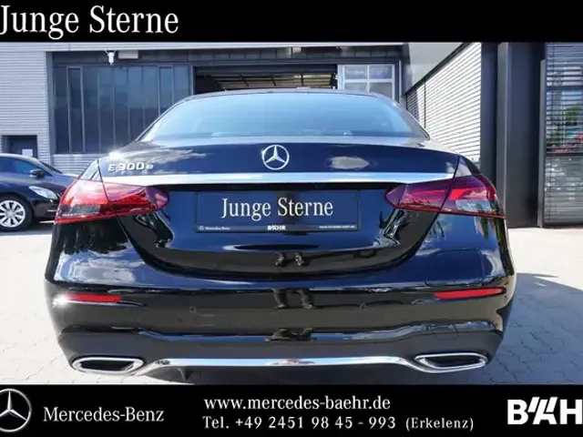 Mercedes-Benz E 300