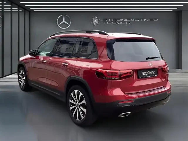 Mercedes-Benz GLB 220