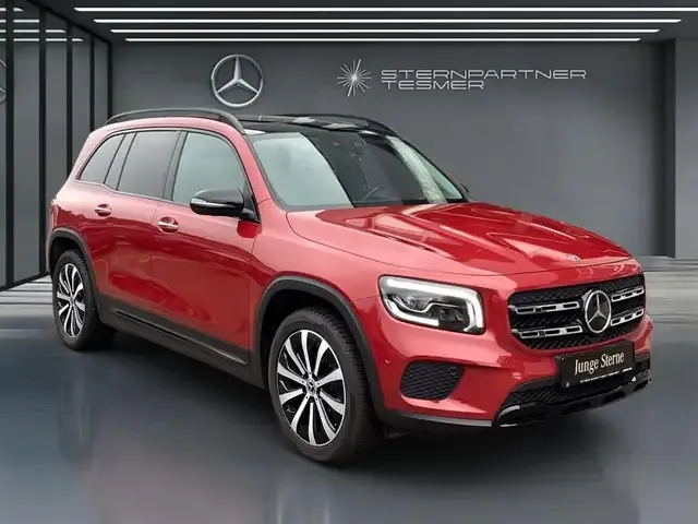 Mercedes-Benz GLB 220