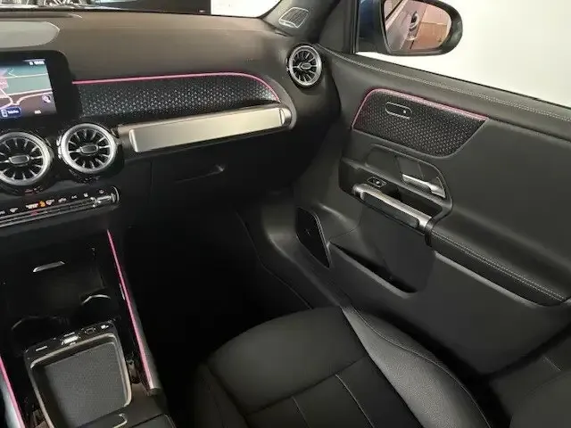 Mercedes-Benz EQB 300