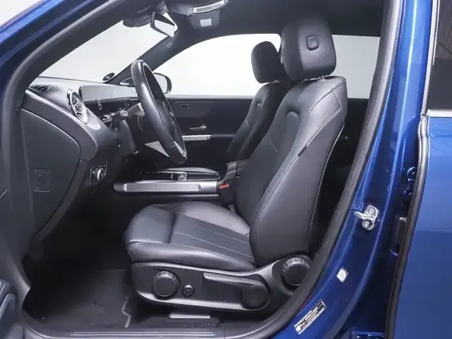 Mercedes-Benz EQB 300