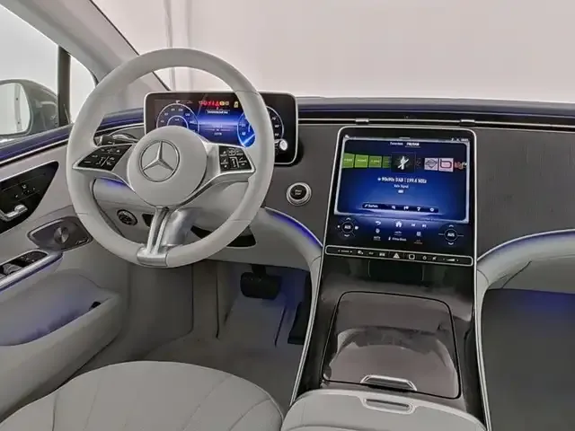 Mercedes-Benz EQE 300