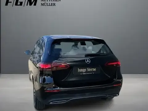 Mercedes-Benz B 220