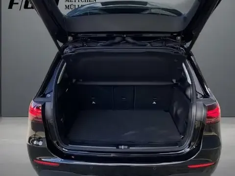 Mercedes-Benz B 220