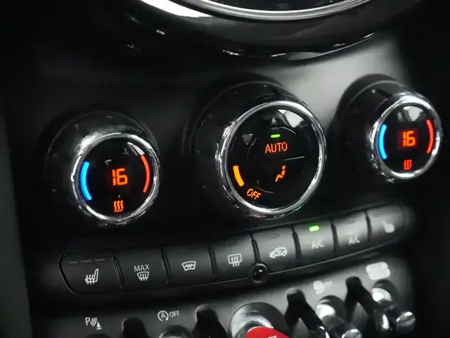 MINI Cooper C
