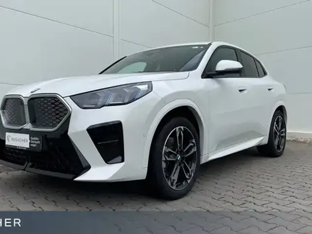 BMW iX2