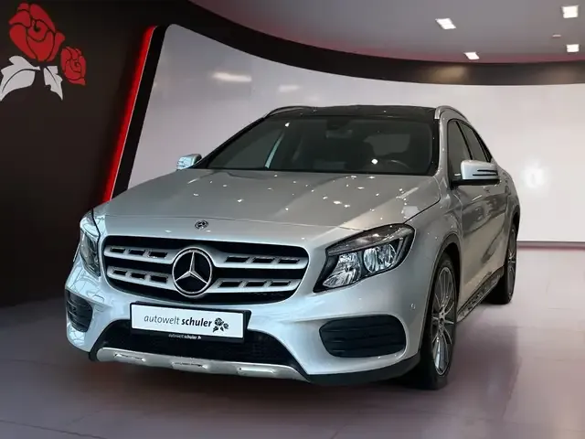 Mercedes-Benz GLA 200