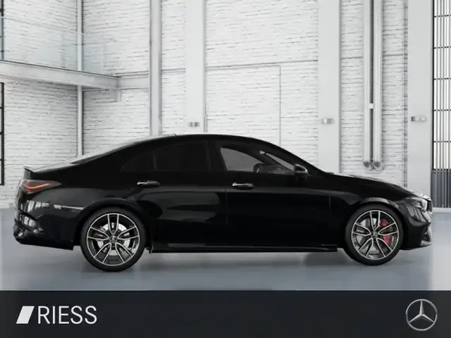 Mercedes-Benz CLA 35 AMG