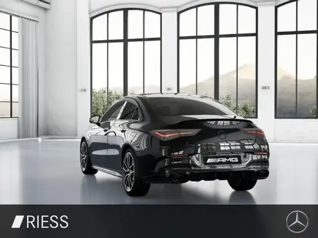 Mercedes-Benz CLA 35 AMG