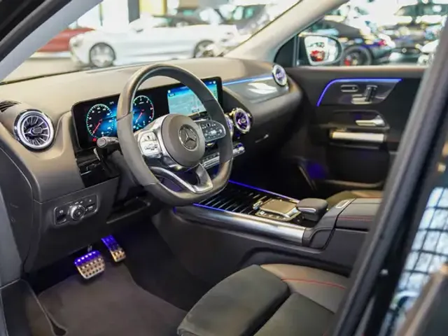 Mercedes-Benz GLA 220