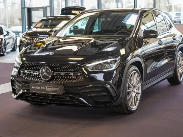 Mercedes-Benz GLA 220