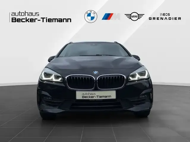 BMW 216