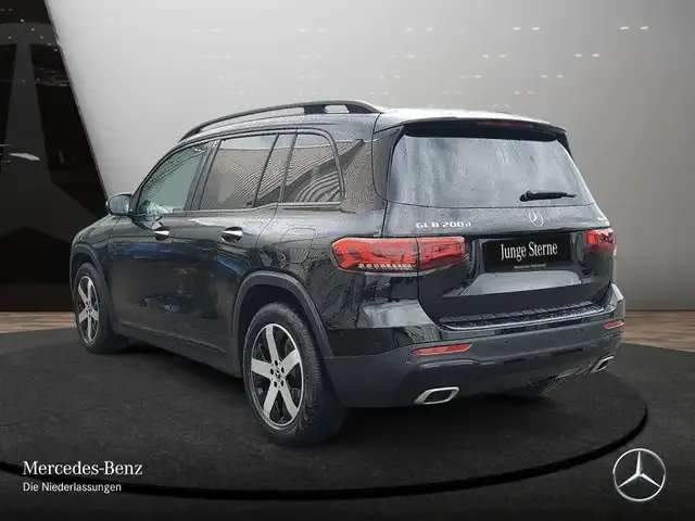 Mercedes-Benz GLB 200