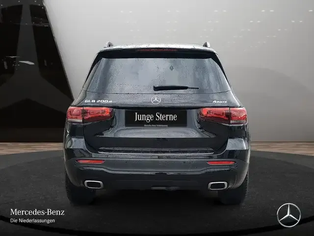 Mercedes-Benz GLB 200
