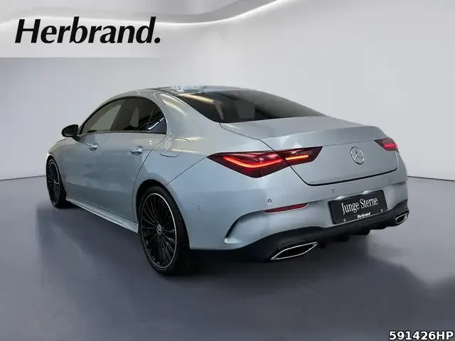 Mercedes-Benz CLA 220