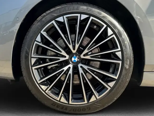 BMW 223