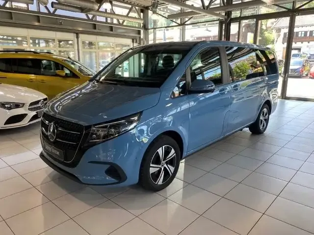 Mercedes-Benz V 250