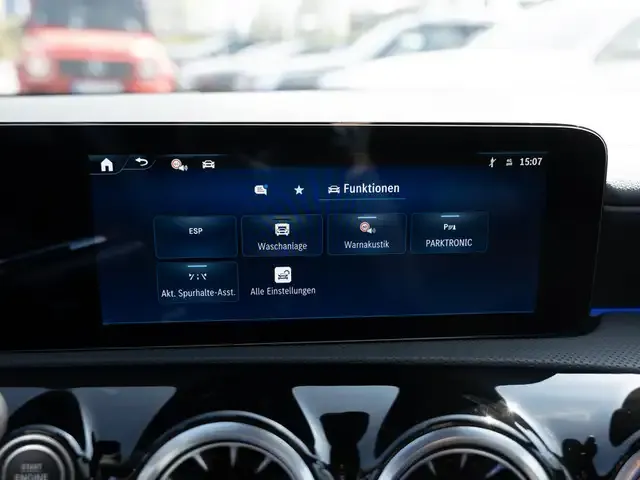 Mercedes-Benz CLA 220