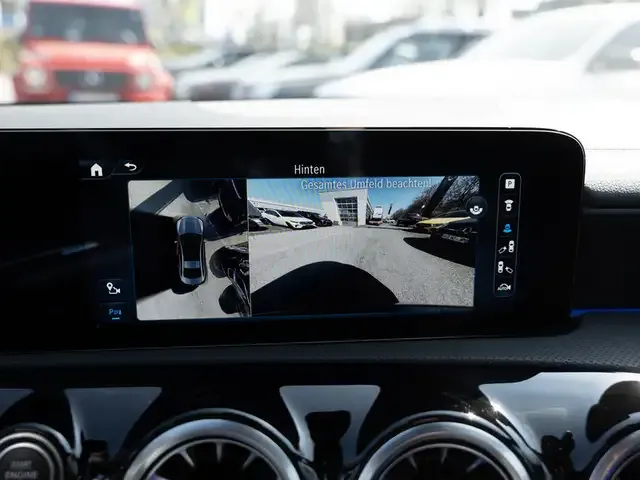 Mercedes-Benz CLA 220