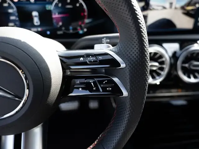 Mercedes-Benz CLA 220