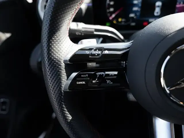 Mercedes-Benz CLA 220