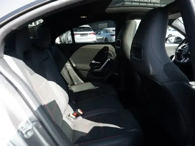 Mercedes-Benz CLA 220