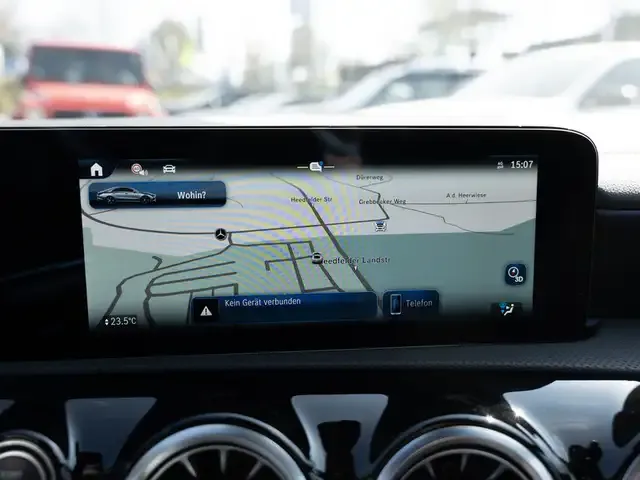 Mercedes-Benz CLA 220