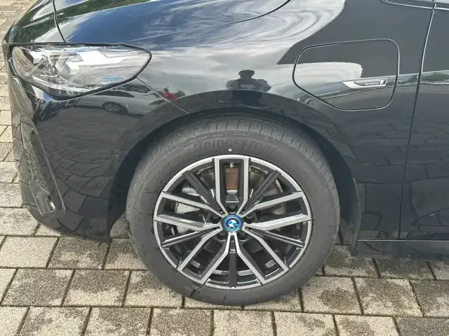 BMW 230