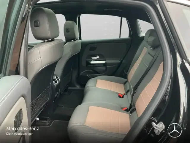 Mercedes-Benz EQA 300