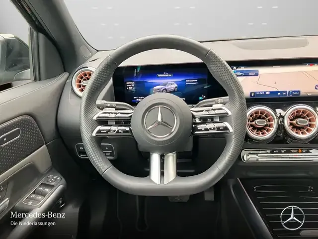 Mercedes-Benz EQA 300