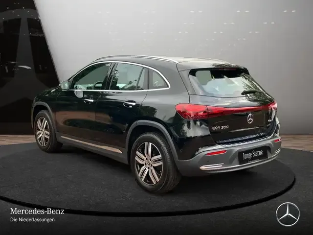 Mercedes-Benz EQA 300