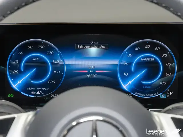 Mercedes-Benz EQA 300