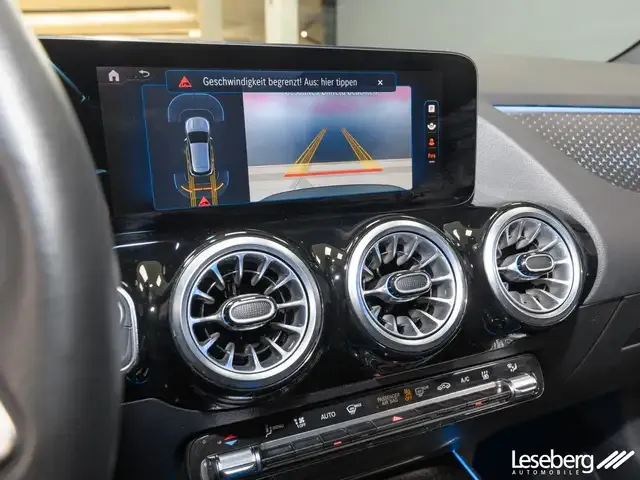 Mercedes-Benz EQA 300