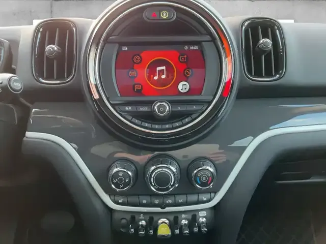 MINI Cooper SE Countryman